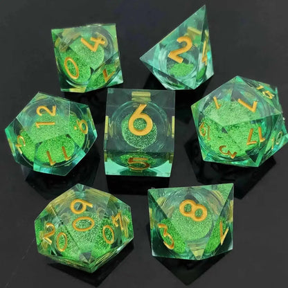 Dados de resina con núcleo líquido, juego de dados poliédricos de borde afilado, juego de 7 dados DND para juegos de mazmorras y dragones, juego de dados de resina