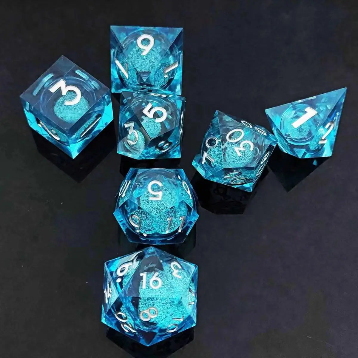 7PCS RPG Resin Dice set Liquid Core Dice Dnd Dice Set Resin Sharp Edged Dice For Dungeons and Dragon Role Playing Games Dice