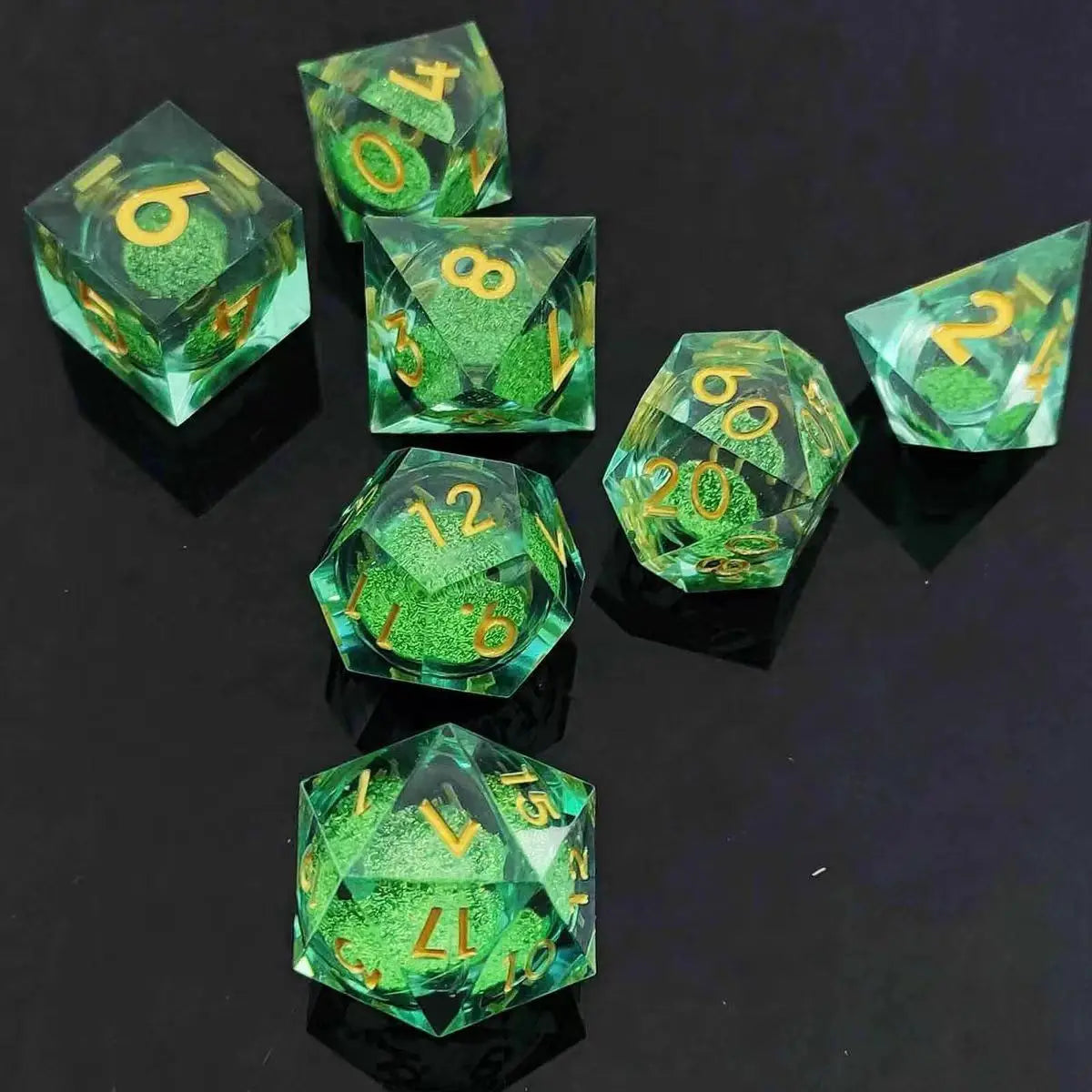 Dados de resina con núcleo líquido, juego de dados poliédricos de borde afilado, juego de 7 dados DND para juegos de mazmorras y dragones, juego de dados de resina