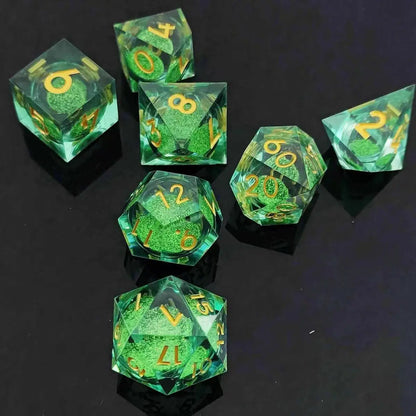 Dados de resina con núcleo líquido, juego de dados poliédricos de borde afilado, juego de 7 dados DND para juegos de mazmorras y dragones, juego de dados de resina