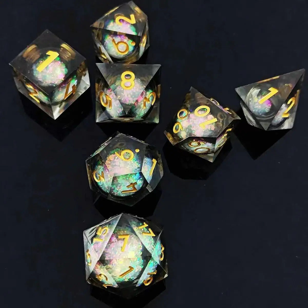 Lot de 7 dés polyédriques en résine faits à la main à bords tranchants pour jeu de rôle DnD, dés semi-transparents RPG D20 D10 D8 D100