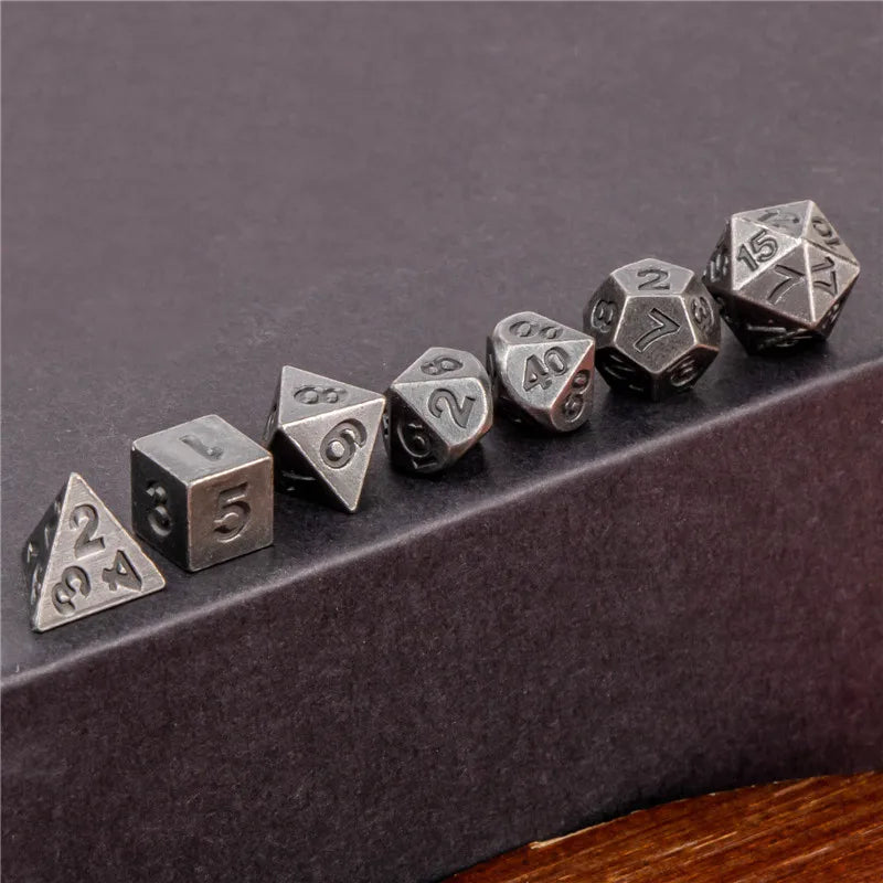 Ensemble de dés KERWELLSI DND MiNi Dice D&amp;D, dés de jeu de rôle en métal polyédrique Dungeon et Dragon, dés faits à la main D20 D12 D10 D8 D6 D4