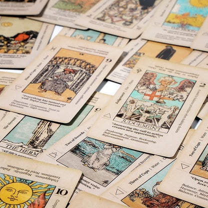 Signification des cartes de tarot avec signification dessus Mot-clé du tarot pour débutant Jeu de tarot ancien Apprendre le tarot 78 cartes