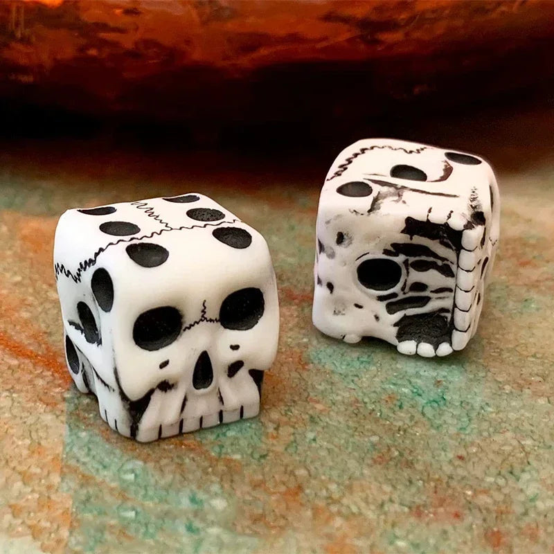 6-sided resin dice set, skull-like dice, for math teaching, table games, Halloween, Free 1PCs, velvet bag, new sale