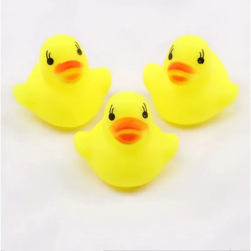 Children's Rubber Duck Squeeze-sounding Dabbling Toys Baby Bathtub Pools Water Game Play Floating Inflatable Bath Toys for Kids