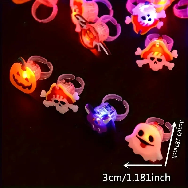 50 piezas de lindos anillos intermitentes con luces luminosas de dibujos animados para los dedos, anillos luminosos LED para suministros para fiestas de Halloween y Navidad