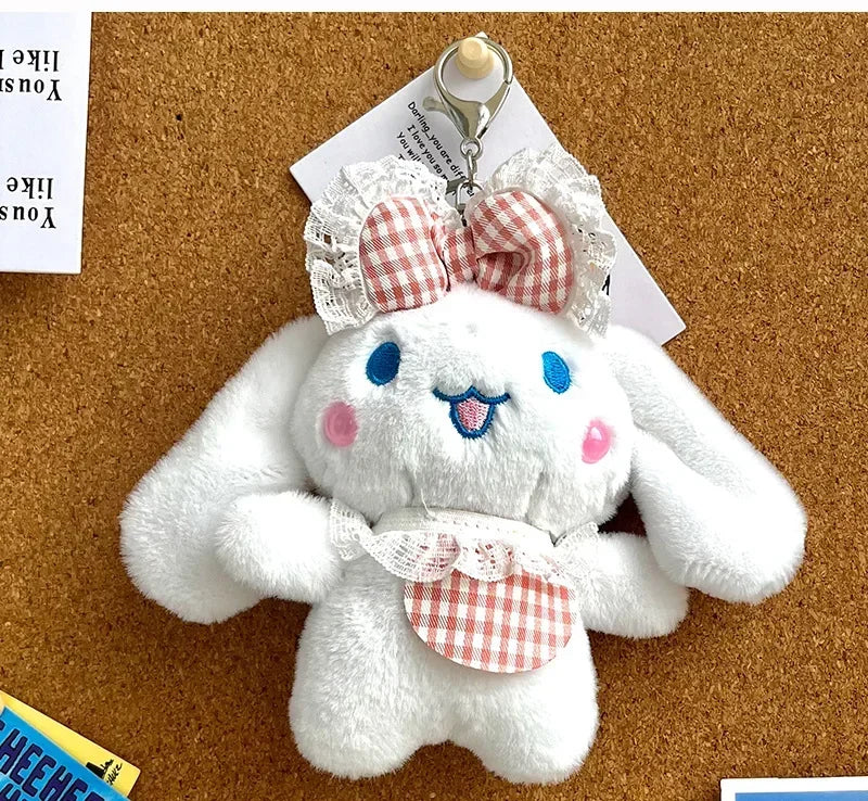 Lot de 10 peluches Sanrio Pochacco Cinnamoroll Kuromi Melody, porte-clés Kawaii, pendentif, poupée en peluche douce