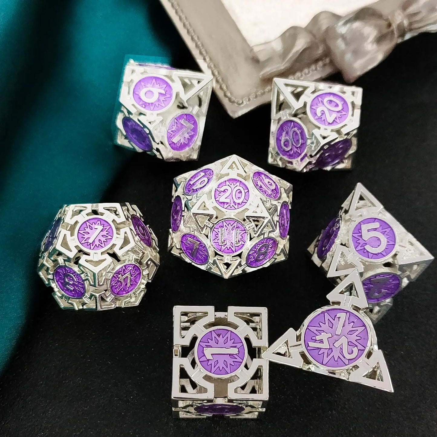 Dados huecos de metal de primera calidad de 7 piezas con cabezas de bala - Dados de juego de rol poliédricos DND Dungeons &amp; Dragons, juegos de mesa, regalos navideños