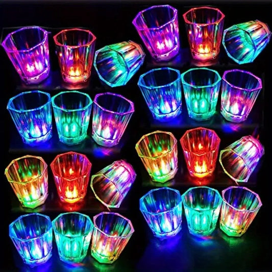 24 vasos de chupito iluminados con luz LED que brillan en la oscuridad para cumpleaños, bodas, festivales, etc.