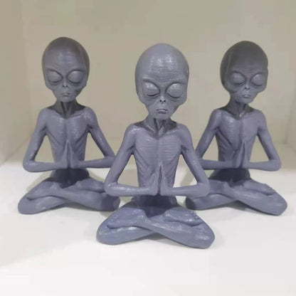 Statue extraterrestre de méditation de sorcellerie Mini ornement en résine Alien Garden Home Office Yard Art Decor pour intérieur extérieur