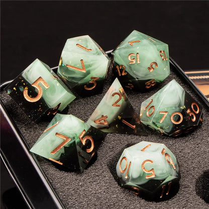 OUKELANWO DND D&amp;D Dice Set, dés à bords tranchants en résine polyédrique pour donjon et dragon, jeu de rôle RPG D20 D12 D10 D8 D6 D4