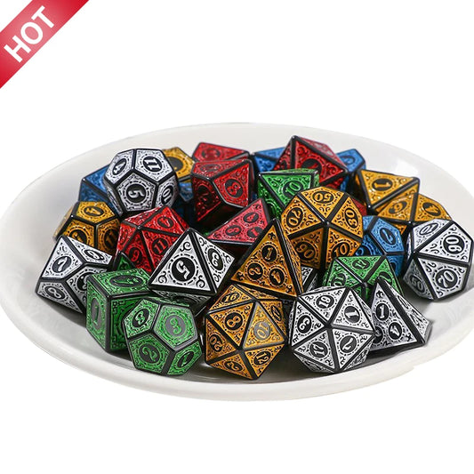 Lot de 5/7 dés polyédriques sculptés à motifs D4 D6 D8 D10 D% D12 D20 pour jeu de hasard, jeu de dés violets Dadi D&amp;D, dés à 12 faces